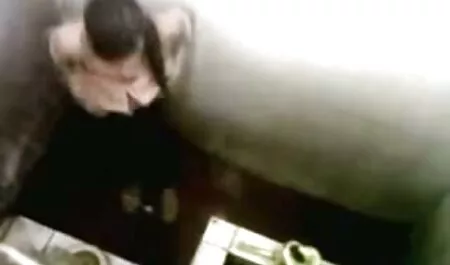 Couples full hd sex amateurs kissing and making many poses.